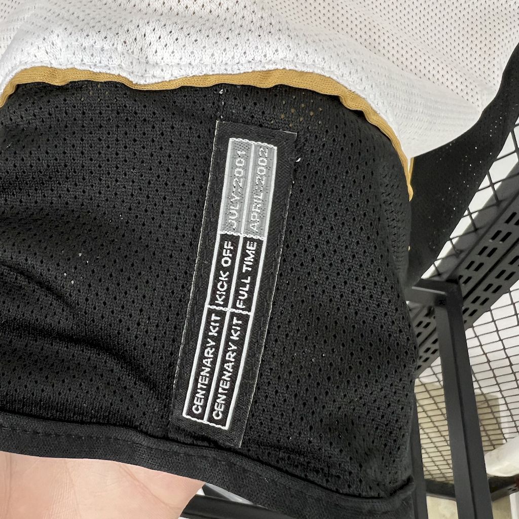 Jersey do Manchester United  Retrô 2001/02 Centenary Reversible