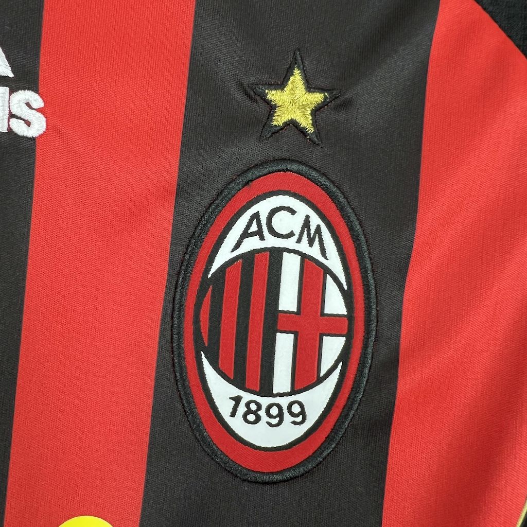 Camiseta Milan Manga Longa l Retro 2006/07