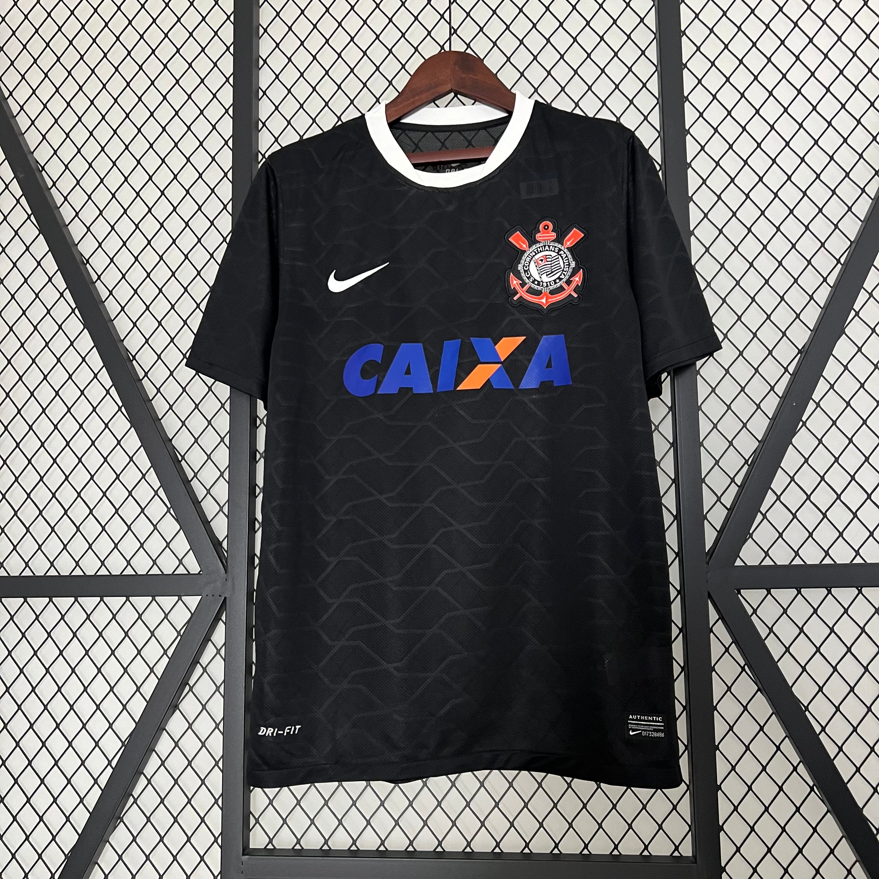 Camiseta Corinthians Retrô 12/13 Away