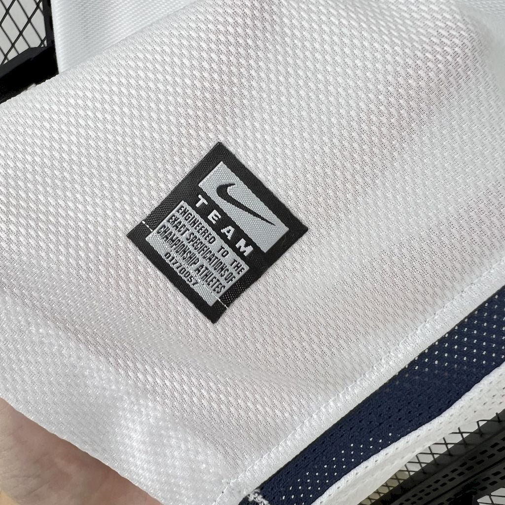 Camiseta do Manchester United Retrô 2007/08 Away